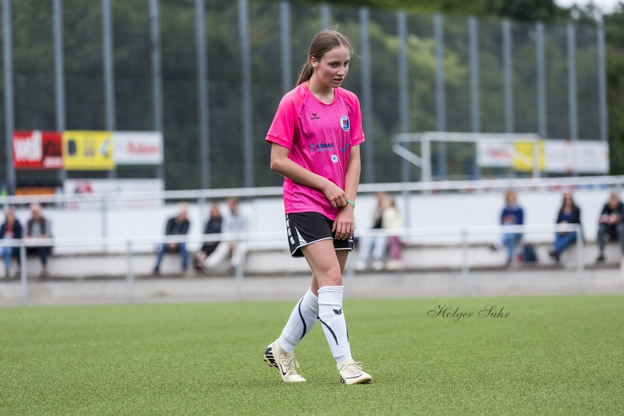 Bild 182 - wCJ Osterroenfelder TSV - VfL Pinneberg : Ergebnis: 0:15